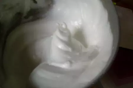 Яблочный пирог под безешной шапочкой: шаг 4