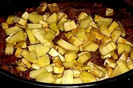Телятина в соусе с баклажанами: шаг 5