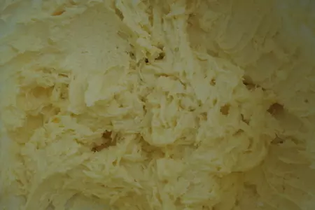 Мусс с белым шоколадом и миндальным пралине: шаг 3