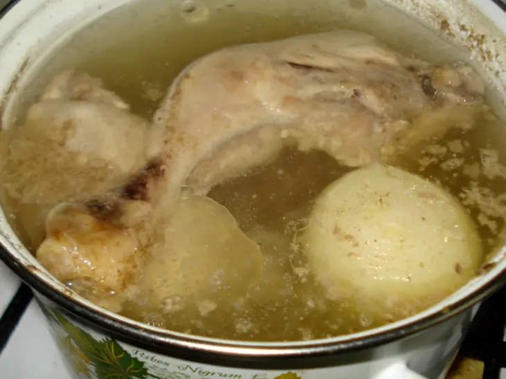 Гороховый суп со сливками и чесноком: шаг 1