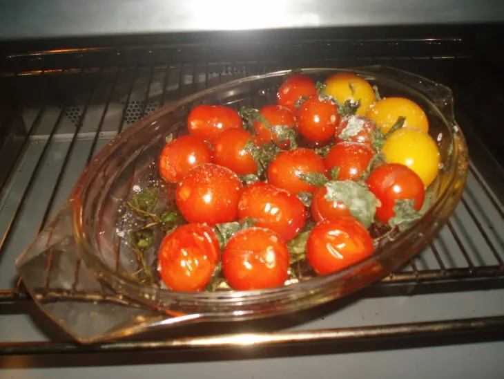 Pappa al pomodoro(суп томатный с хлебом): шаг 3