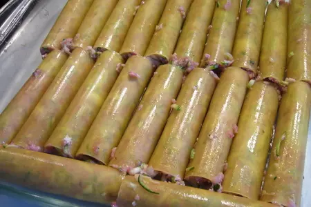 Каннеллони с фаршем, цукини и и фетой под  двумя соусами: шаг 3