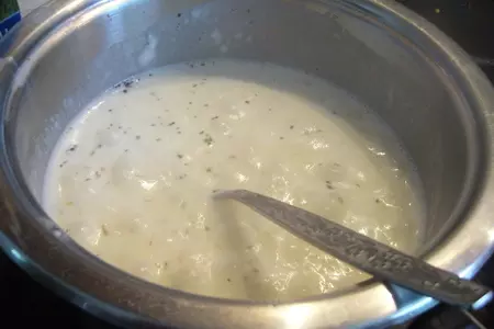 Каннеллони с фаршем, цукини и и фетой под  двумя соусами: шаг 4
