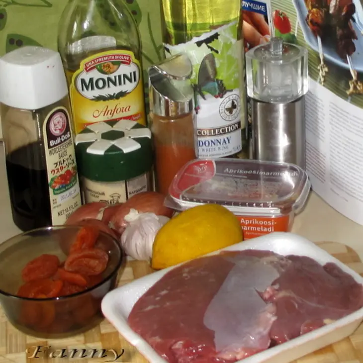 Баранина пряная с курагой на шпажках: шаг 1