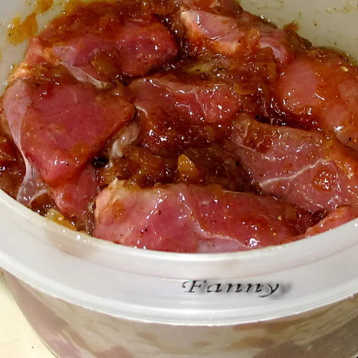 Баранина пряная с курагой на шпажках: шаг 4