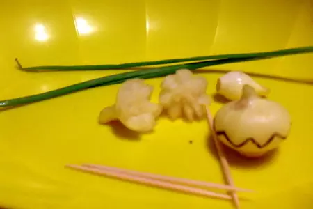 Цветы из мелкого лука (украшение блюд): шаг 4