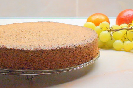 Торт «горячий шоколад» с гречневым бисквитом, ванильным кремом и джемом из ежевики.: шаг 1