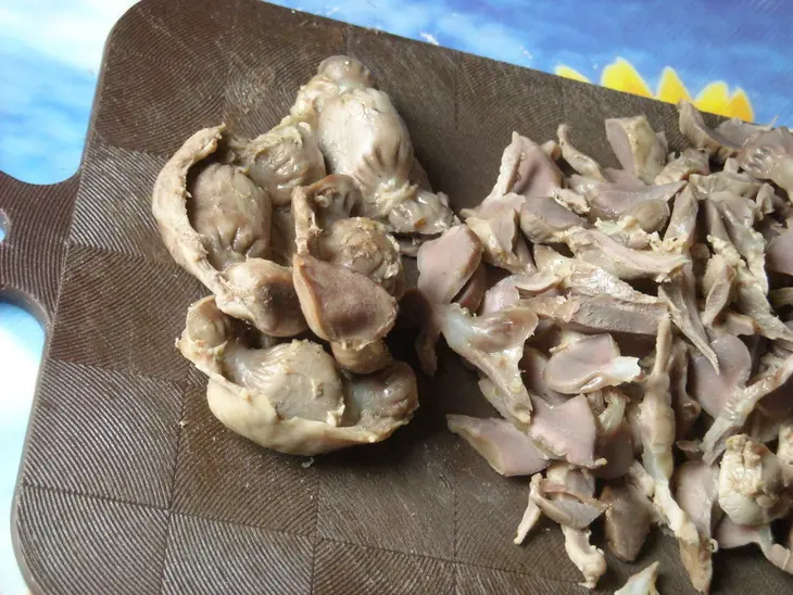 Закуска из куриных желудков в корейском стиле: шаг 3