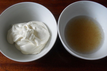 Закусочный селёдочный торт-желе(вариации на тему "селедки под шубой": шаг 1