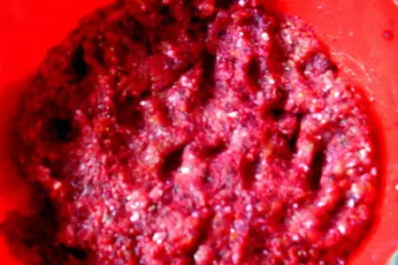 Закусочный селёдочный торт-желе(вариации на тему "селедки под шубой": шаг 4