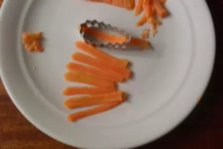 Закусочный селёдочный торт-желе(вариации на тему "селедки под шубой": шаг 10