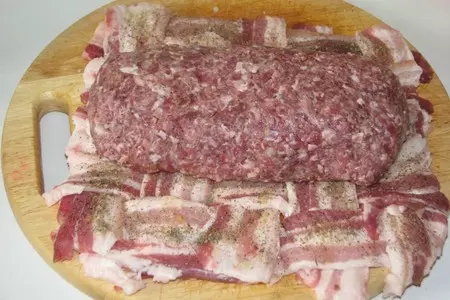 Мясной рулет в одёжке: шаг 4
