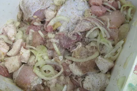 Шашлык-ассорти из курицы и свинины: шаг 1