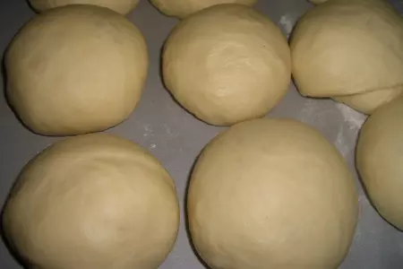 Ватрушки с  маковой начинкой: шаг 1