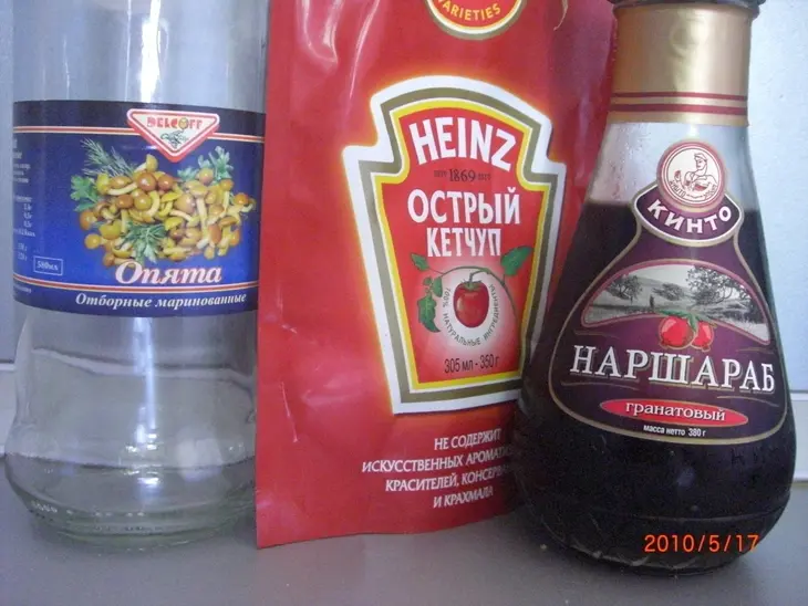 Маринованные рёбрышки с "яблоками печёными"...из картофеля с грибами: шаг 3