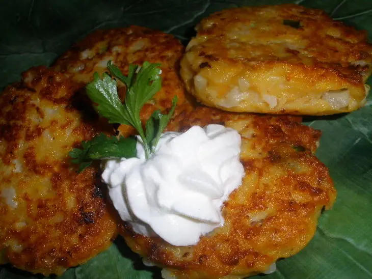 Оладушки с тунцом и овощами на завтрак: шаг 4