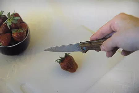 Десерт: fraise écrasée (с франц. "ярко-красный"): шаг 9