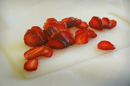 Десерт: fraise écrasée (с франц. "ярко-красный"): шаг 10