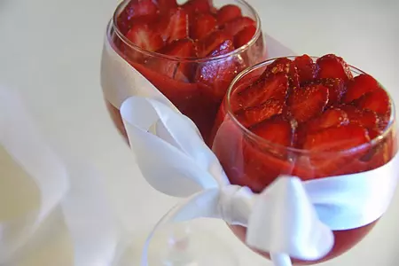 Десерт: fraise écrasée (с франц. "ярко-красный"): шаг 12