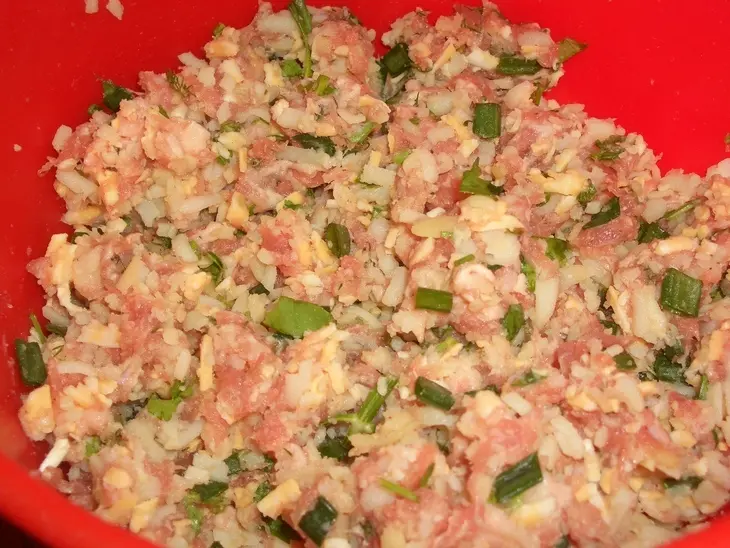 Пирог заливной с мясом и картофелем: шаг 3