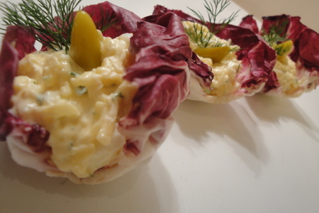 Острый сырный салат на листьях радиккио: шаг 5