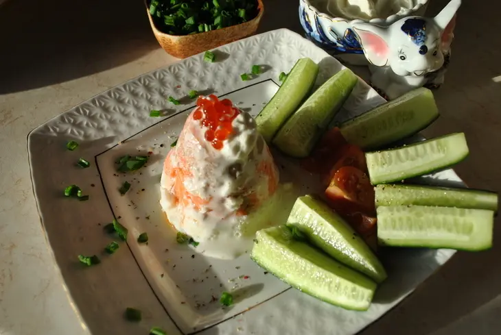 Башенки из форели с яйцом, кремом и икрой: шаг 7