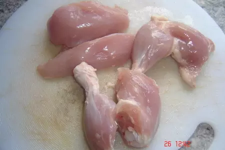 Куринное мяско с пекинской капустой и рисовой лапшой в воке: шаг 2
