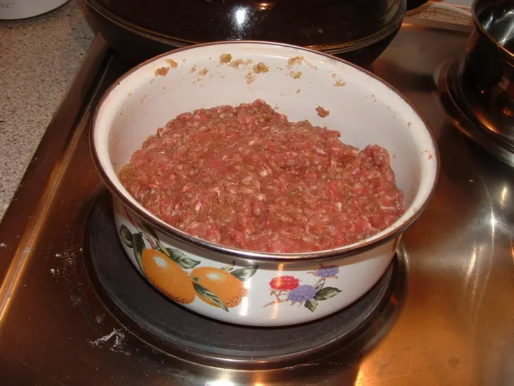 Пирог с картошкой и фаршем: шаг 2