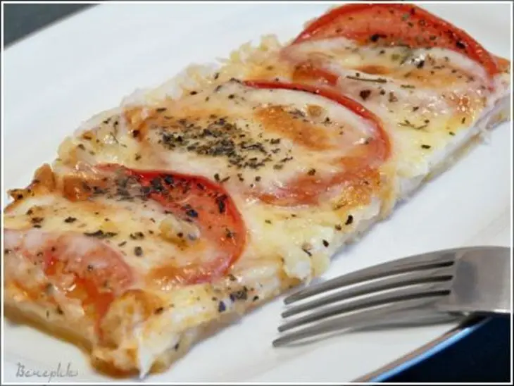 Слоеный пирог с моцареллой и помидорами (очень просто, и очень вкусно!!!): шаг 7