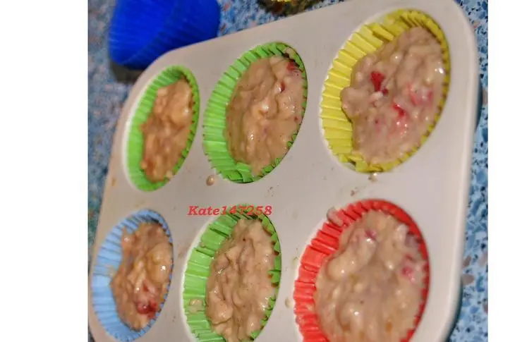Бананово-клубничные кексики (маффины)_bаnаnа strawberry muffins: шаг 6