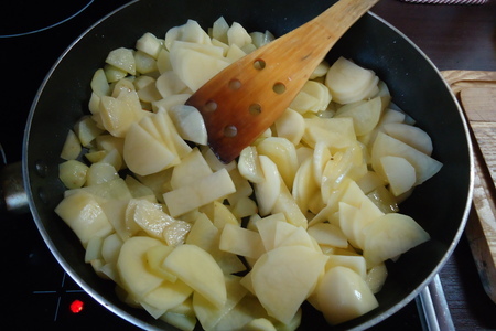 Сливочные опята с жареной картошечкой(просто, быстро, вкусно)))): шаг 1