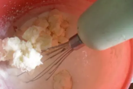 Шоколадные тарталетки с творожным десертом: шаг 6