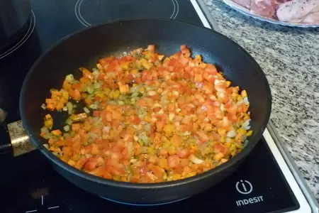 Курица под соусом "молли": шаг 1