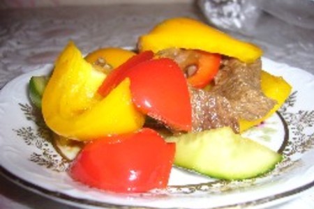 Салат мясной с овощами: шаг 5