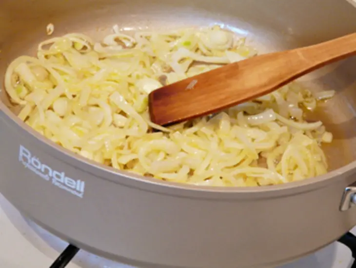 Венгерский паприкаш из куриного мяса.: шаг 2