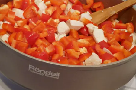 Венгерский паприкаш из куриного мяса.: шаг 5