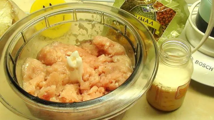 Террин из курицы с фисташками под сырной корочкой.: шаг 3