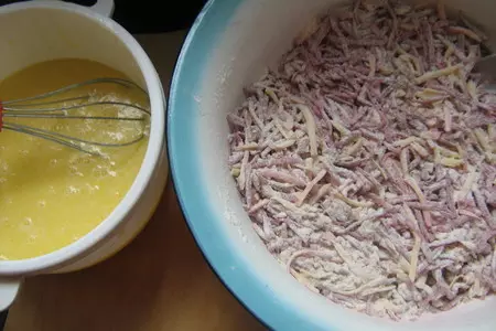 Свекольный торт с грецкими орехами.: шаг 3