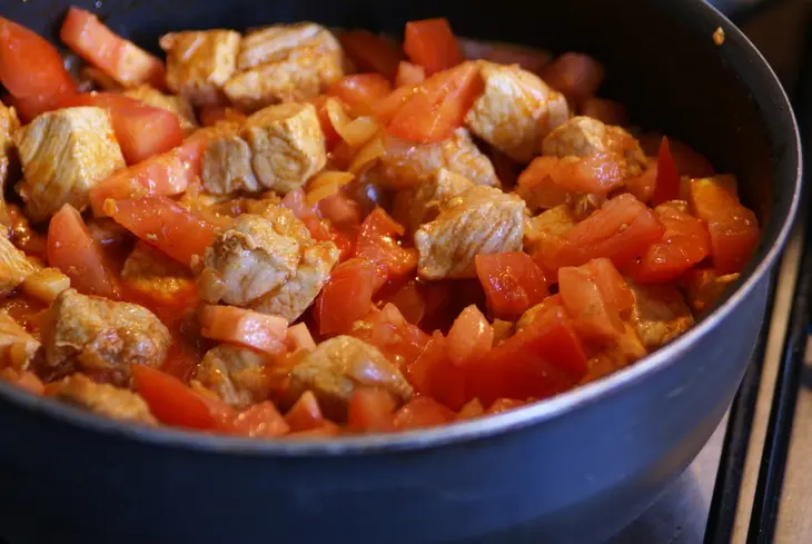 Пёркёльт из свинины с клецками  (галушками): шаг 6