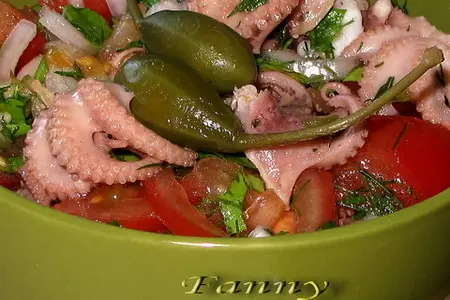 Салат с осьминогами: шаг 2