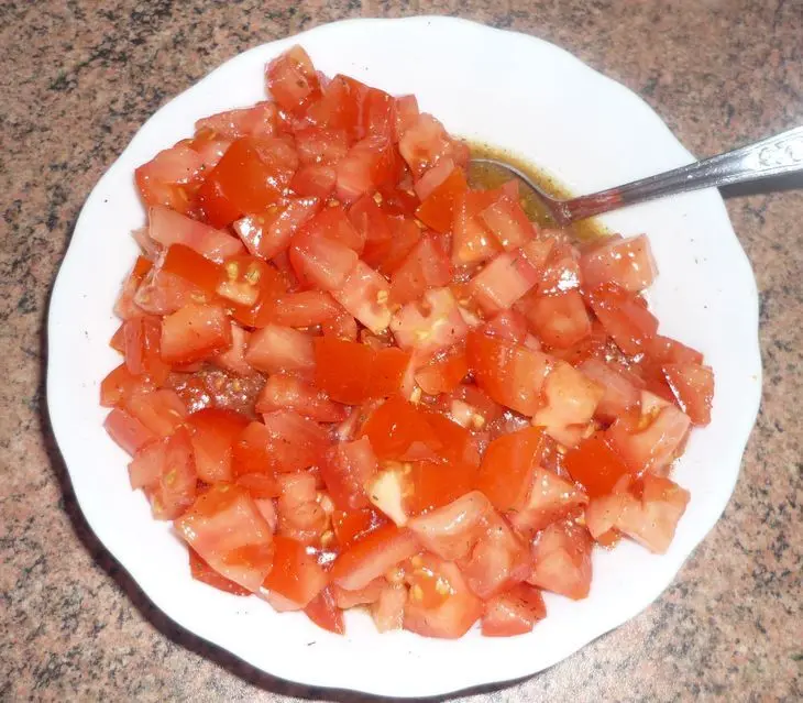 Открытые пирожки с помидорами: шаг 1