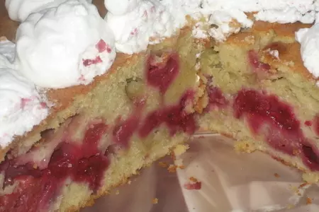 Вишневый пирог с оливковым маслом,лаймом и безе: шаг 1