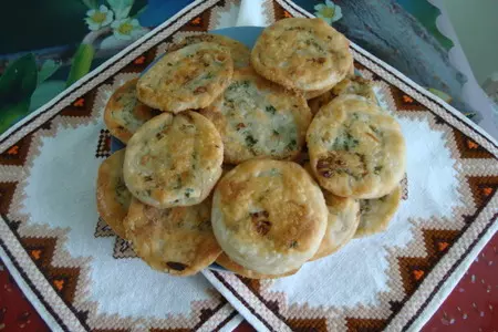 Луковые лепешки: шаг 9