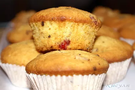 Апельсиновые маффины с цукатами и шоколадной крошкой.: шаг 9