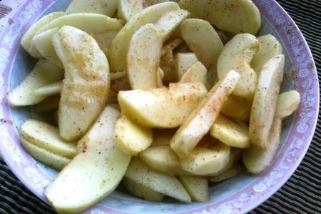Яблочный пирог с медово коричной пропиткой!: шаг 3