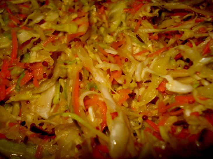 Кольслоу (салат из капусты): шаг 4
