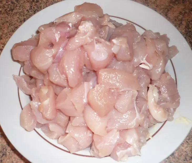 Пирог с куриными грудками: шаг 2