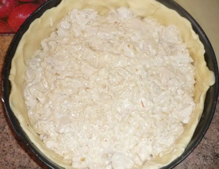 Пирог с куриными грудками: шаг 6