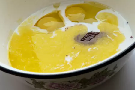 Шоколадные маффины-ватрушки с творожной начинкой: шаг 2
