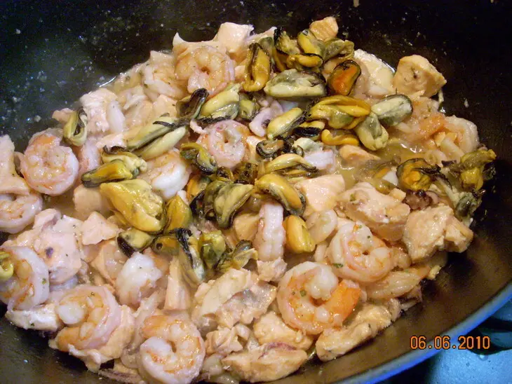 Соус из морепродуктов "allo scoglio": шаг 11